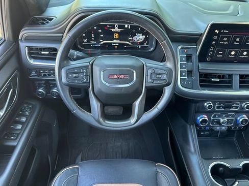 Used 2023 GMC Yukon XL AT4 w/ Technology Package AWD/4WD image 14