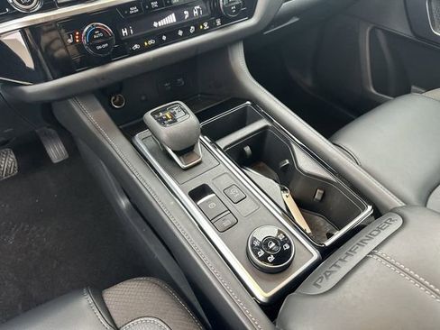 Certified 2023 Nissan Pathfinder SL image 27