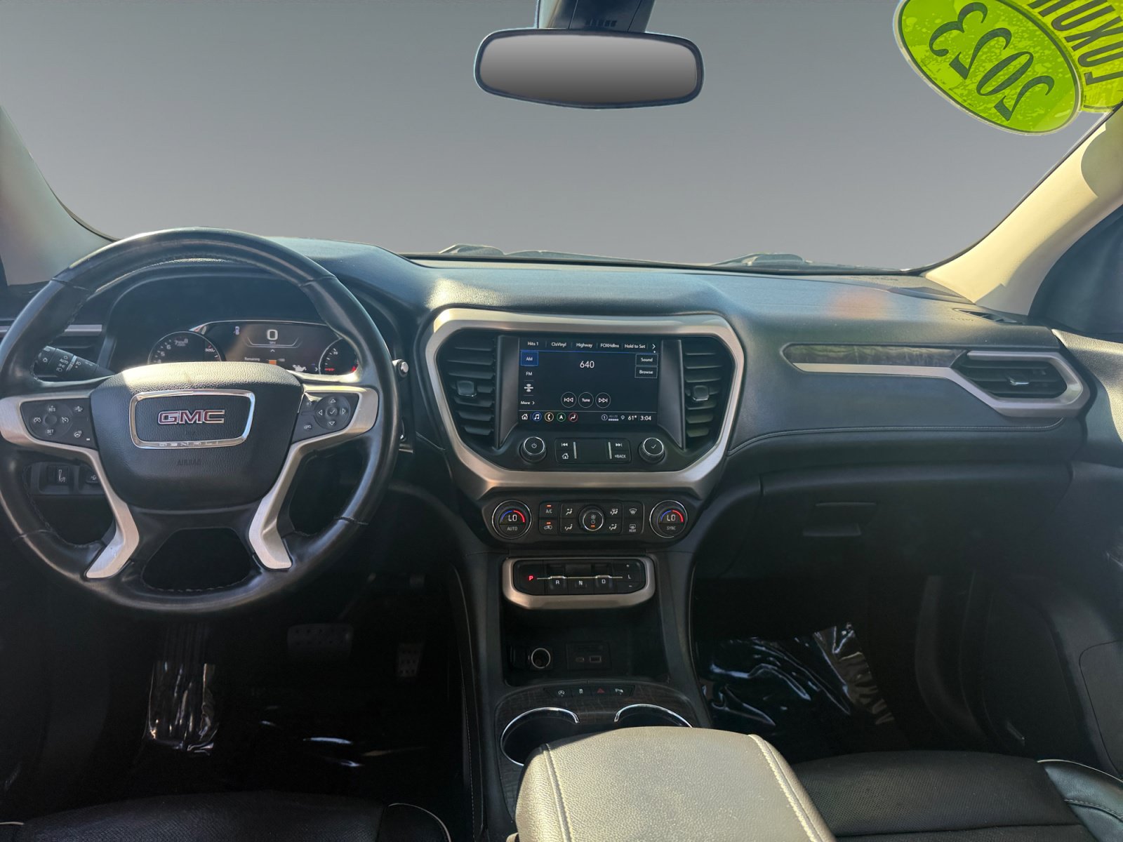 Used 2023 GMC Acadia Denali FWD image 5