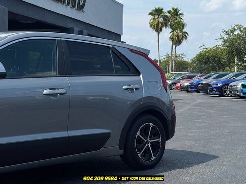 Used 2026 Kia Niro LX FWD image 3