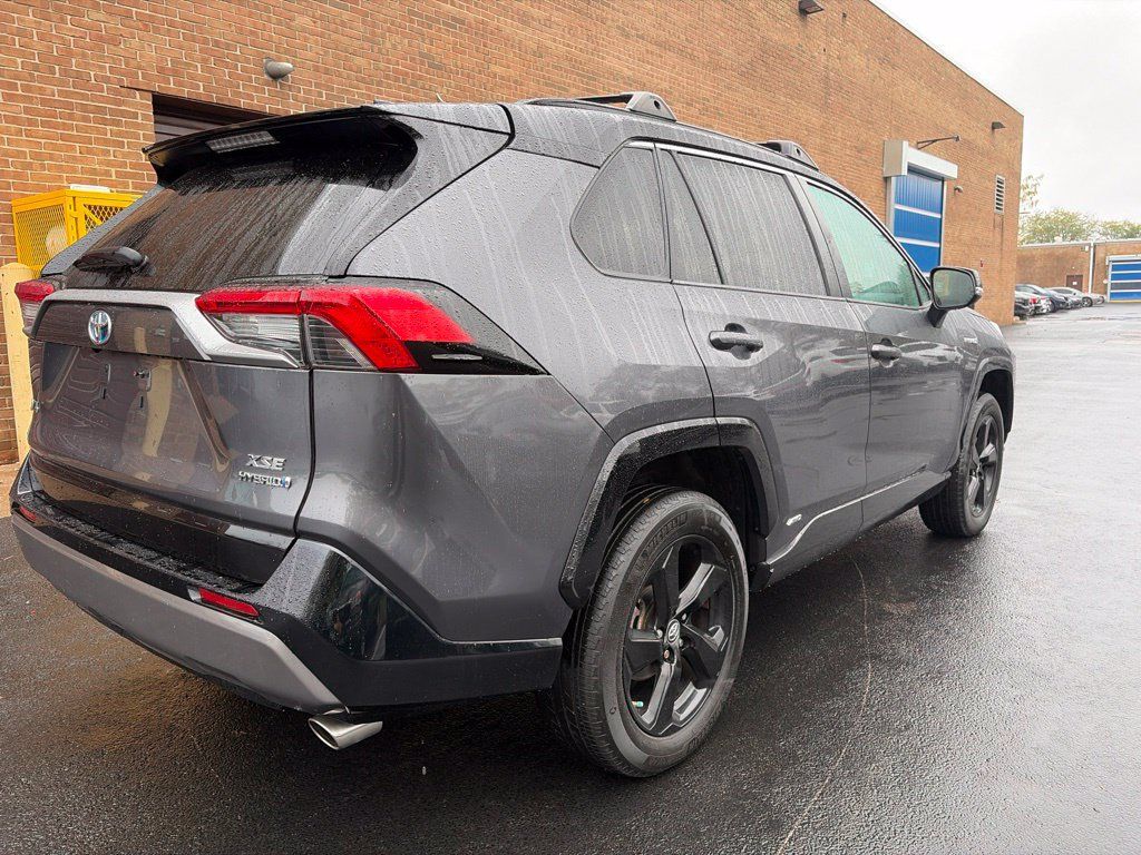Used 2019 Toyota RAV4 XSE AWD/4WD image 7