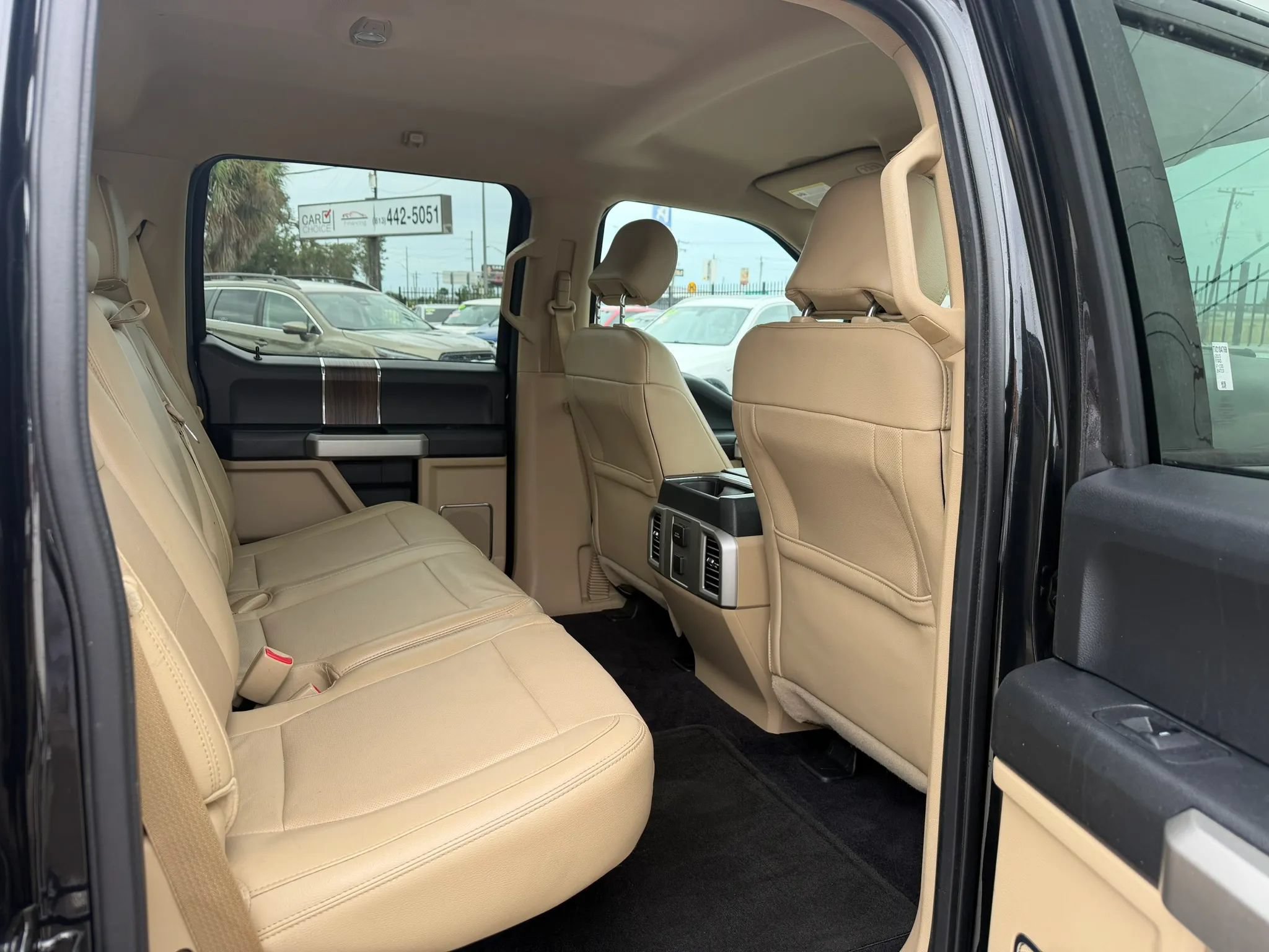 Used 2015 Ford F150 Lariat RWD image 12