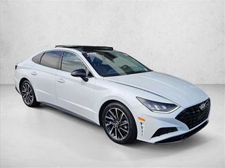 Used 2020 Hyundai Sonata SEL Plus w/ Tech Package video 3