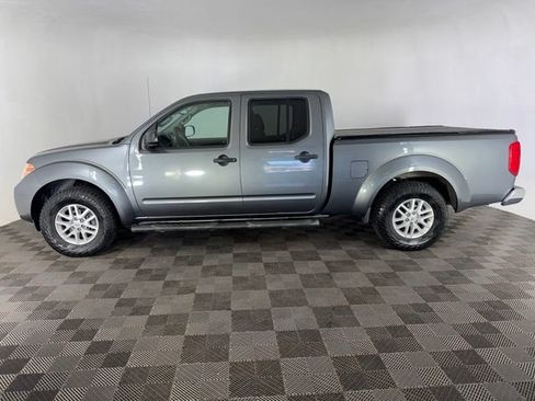 Used 2016 Nissan Frontier SV w/ SV Value Truck Package RWD image 8