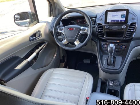 Used 2022 Ford Transit Connect Titanium FWD image 13