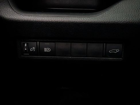 Certified 2024 Toyota RAV4 XLE Premium AWD/4WD image 18