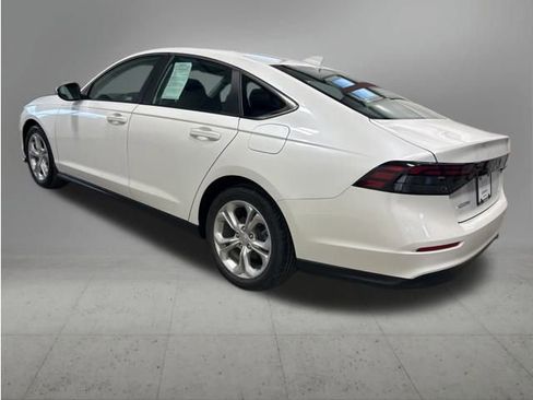 Certified 2023 Honda Accord LX image 10