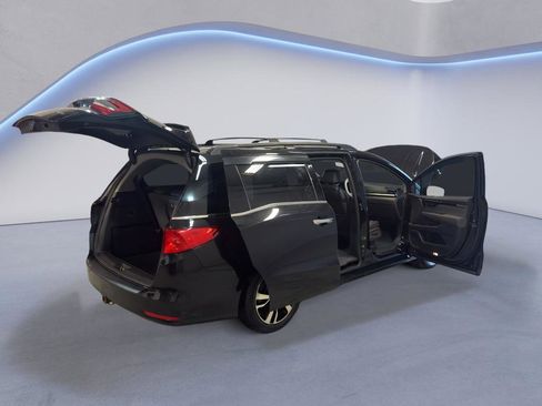 Used 2018 Honda Odyssey Elite image 12