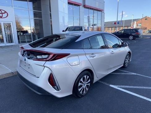 Certified 2020 Toyota Prius Prime LE image 8