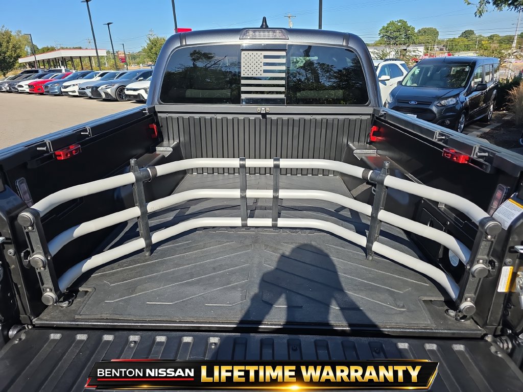 Used 2022 Toyota Tacoma TRD Sport w/ Technology Package AWD/4WD image 14