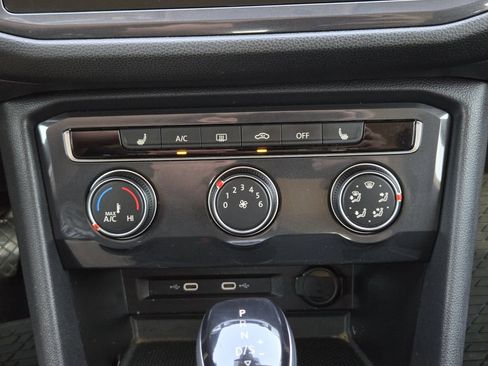 Used 2022 Volkswagen Tiguan S FWD image 14