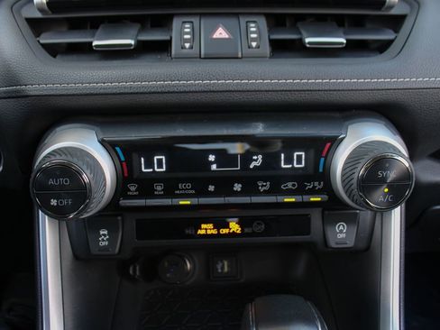Used 2023 Toyota RAV4 XLE Premium FWD image 28