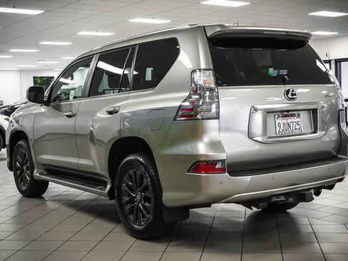 Certified 2023 Lexus GX 460 Premium w/ Premium Package AWD/4WD image 7