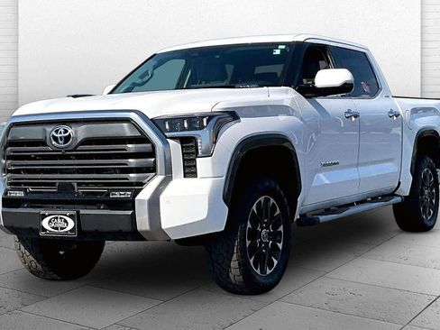 Used 2023 Toyota Tundra Limited AWD/4WD image 11