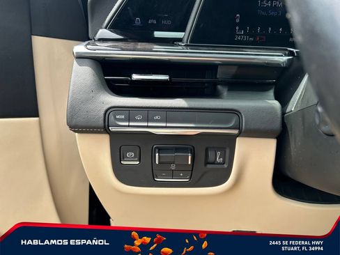 Used 2021 Cadillac Escalade ESV Premium Luxury w/ Driver Assist Tech Package RWD image 26