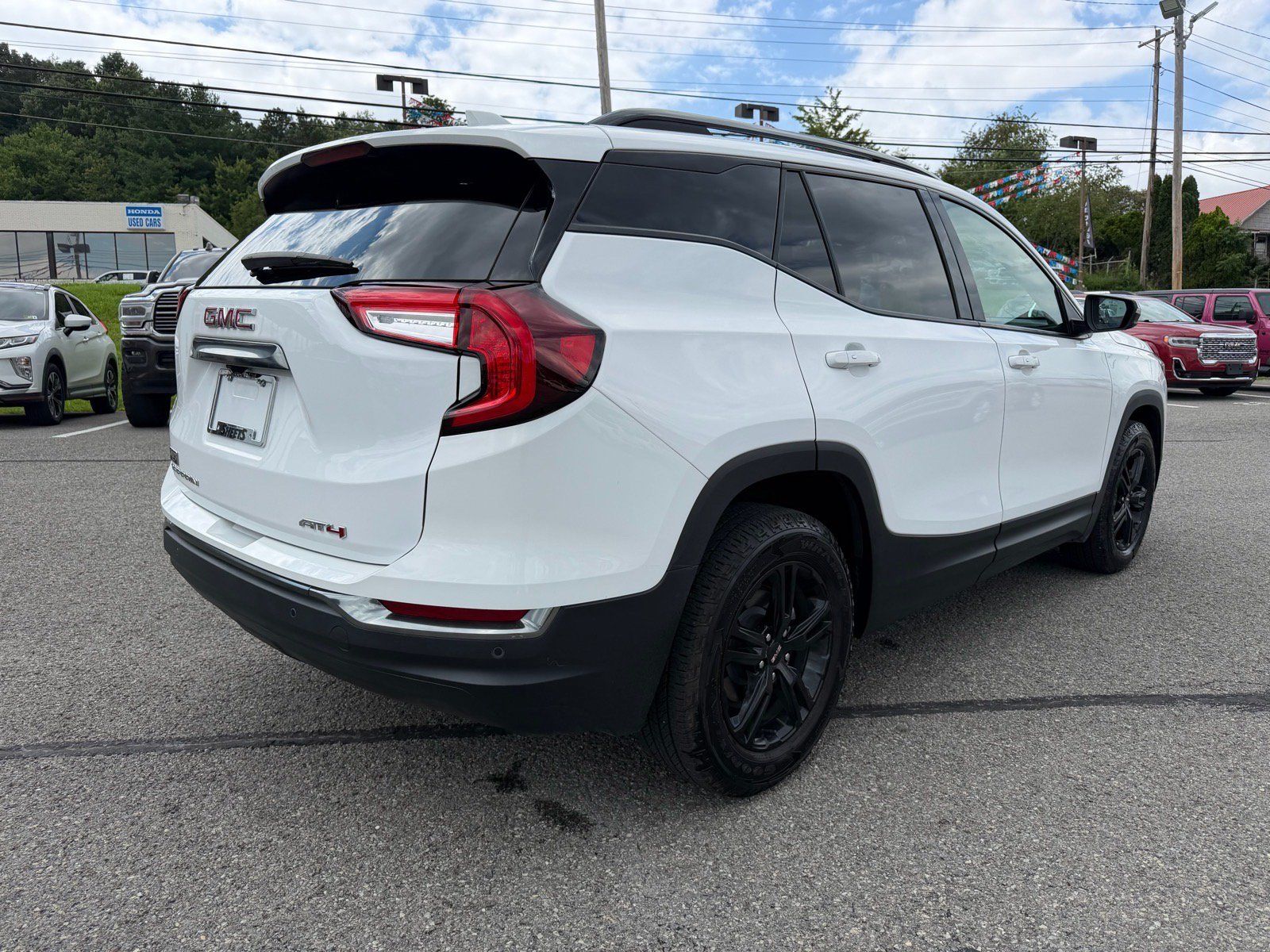 Used 2024 GMC Terrain AT4 w/ Tech Package AWD/4WD image 6