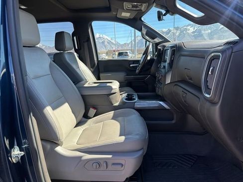 Used 2020 Chevrolet Silverado 3500 LTZ w/ LTZ Premium Package AWD/4WD image 17