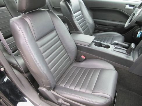 Used 2007 Ford Mustang GT Premium RWD image 26
