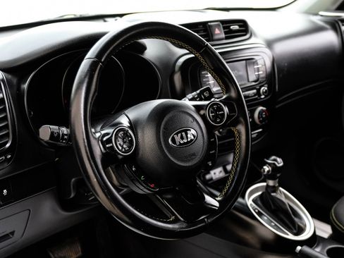 Used 2016 Kia Soul + w/ Designer's Package image 19