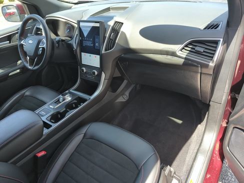 Used 2024 Ford Edge ST-Line AWD/4WD image 22