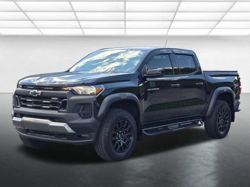 Certified 2026 Chevrolet Colorado Trail Boss AWD/4WD image 2
