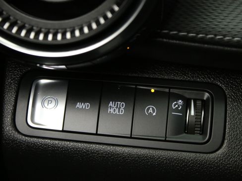 Used 2025 Chevrolet Equinox LT w/ Safety and Technology Package AWD/4WD image 16