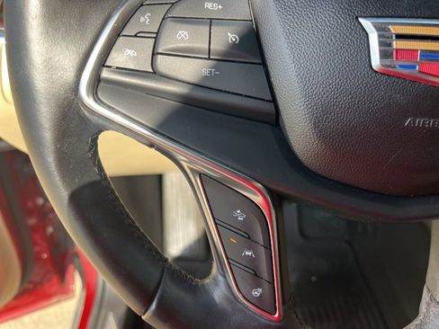 Used 2018 Cadillac XT5 Premium Luxury w/ Driver Assist Package image 19