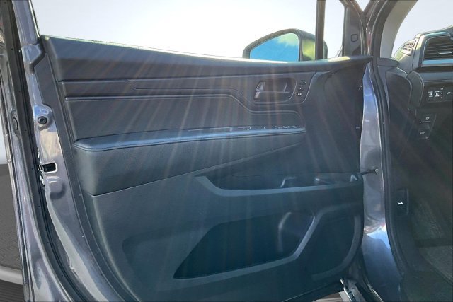 Used 2025 Honda Odyssey EX-L image 20
