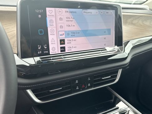 New 2026 Volkswagen Atlas SE FWD image 20