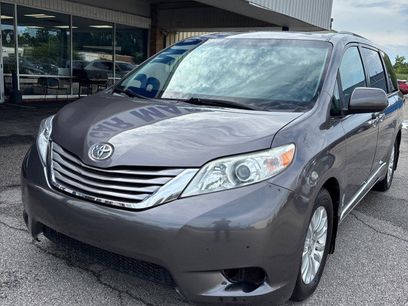 Used 2017 Toyota Sienna XLE