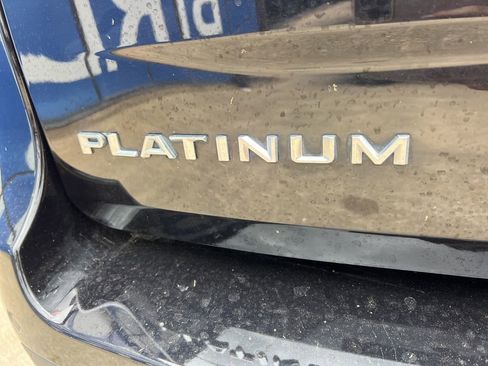 Used 2025 Ford Expedition Platinum AWD/4WD image 16