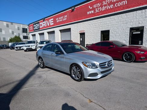 Used 2018 Mercedes-Benz C 300 Sedan w/ Premium Package image 4