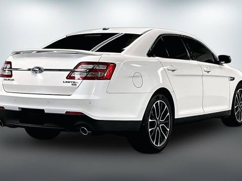 Used 2019 Ford Taurus Limited AWD/4WD image 8