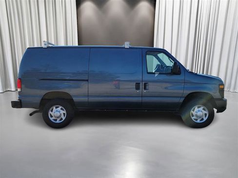 Used 2014 Ford E-350 and Econoline 350 Super Duty w/ Insulation Package image 2
