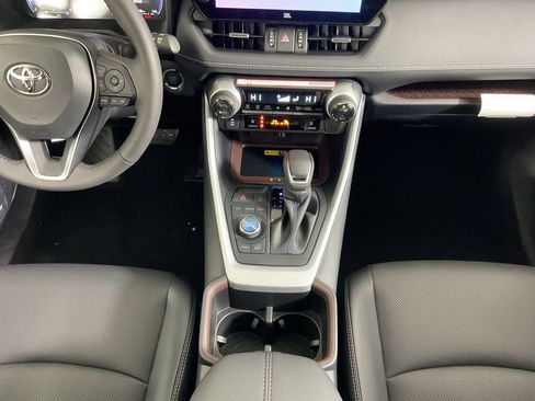 New 2025 Toyota RAV4 Limited image 14