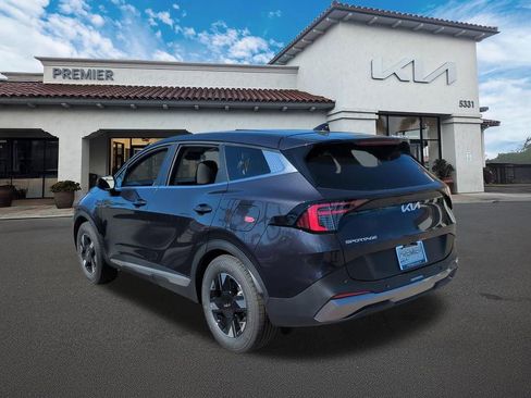 New 2026 Kia Sportage LX FWD image 6