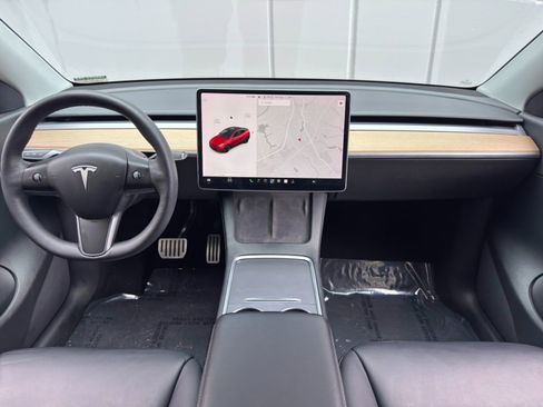 Used 2022 Tesla Model Y Performance AWD/4WD image 12