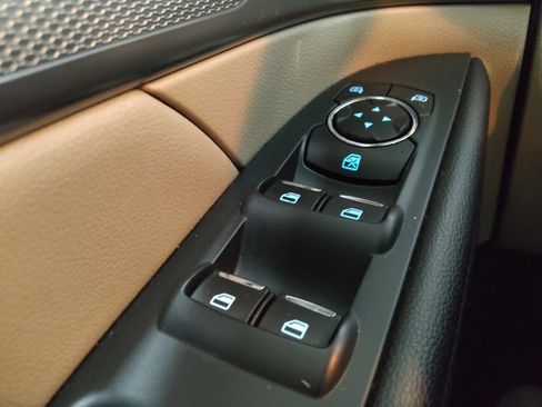 Used 2019 Ford Explorer XLT w/ Class III Trailer Tow Package image 27