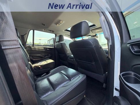 Used 2016 Chevrolet Tahoe LT w/ Luxury Package AWD/4WD image 6