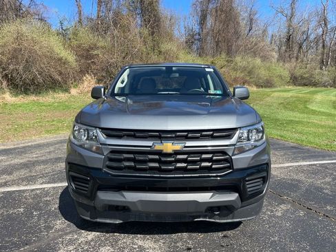Certified 2022 Chevrolet Colorado W/T w/ Custom Special Edition image 8