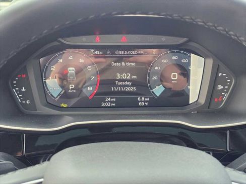 New 2025 Audi Q3 2.0T Premium image 26