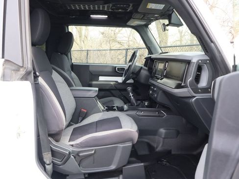 Used 2022 Ford Bronco 2-Door image 34