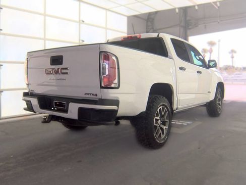Used 2022 GMC Canyon AT4 w/ Trailering Package AWD/4WD image 4