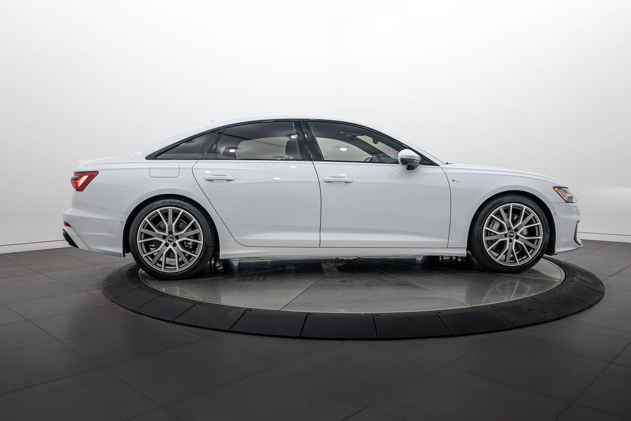 Used 2022 Audi A6 3.0T Prestige AWD/4WD image 3