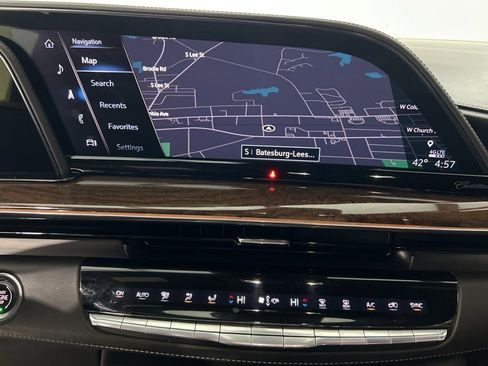 Used 2021 Cadillac Escalade Sport Platinum image 12