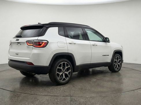 Used 2025 Jeep Compass Limited AWD/4WD image 9