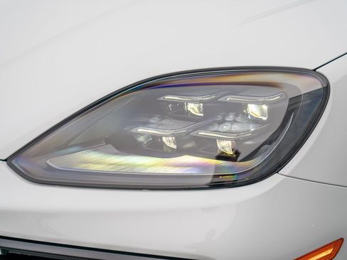 Certified 2026 Porsche Cayenne AWD/4WD image 29