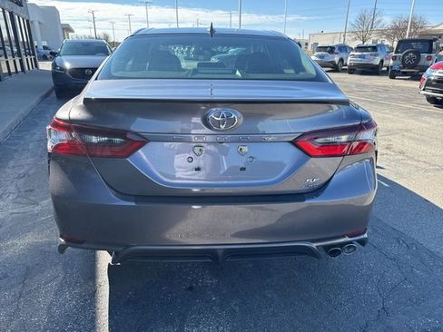 Used 2022 Toyota Camry SE image 6
