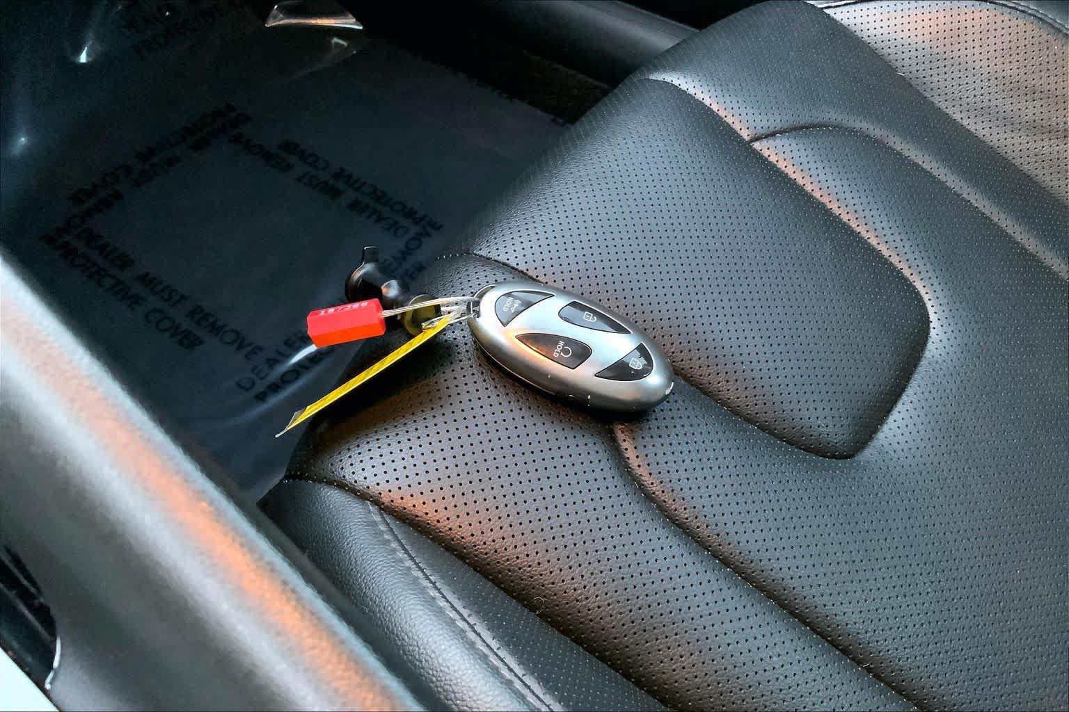 Used 2024 Hyundai Elantra Limited FWD image 13