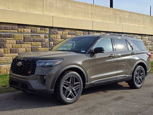 New 2026 Ford Explorer ST w/ Sun And Sound Package image 6